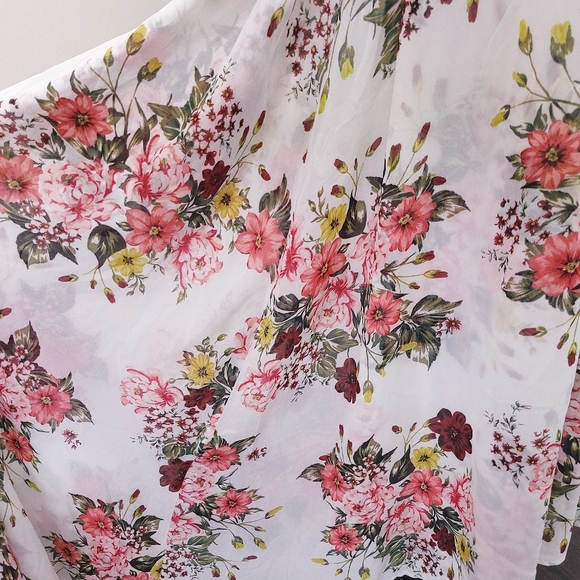 Torrid WHITE Romantic Floral Chiffon High Low Hem Dress - Picture 8 of 13